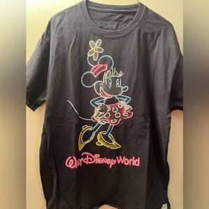 Disney L Glow-In-Dark Minnie Mouse Shirt (L)
